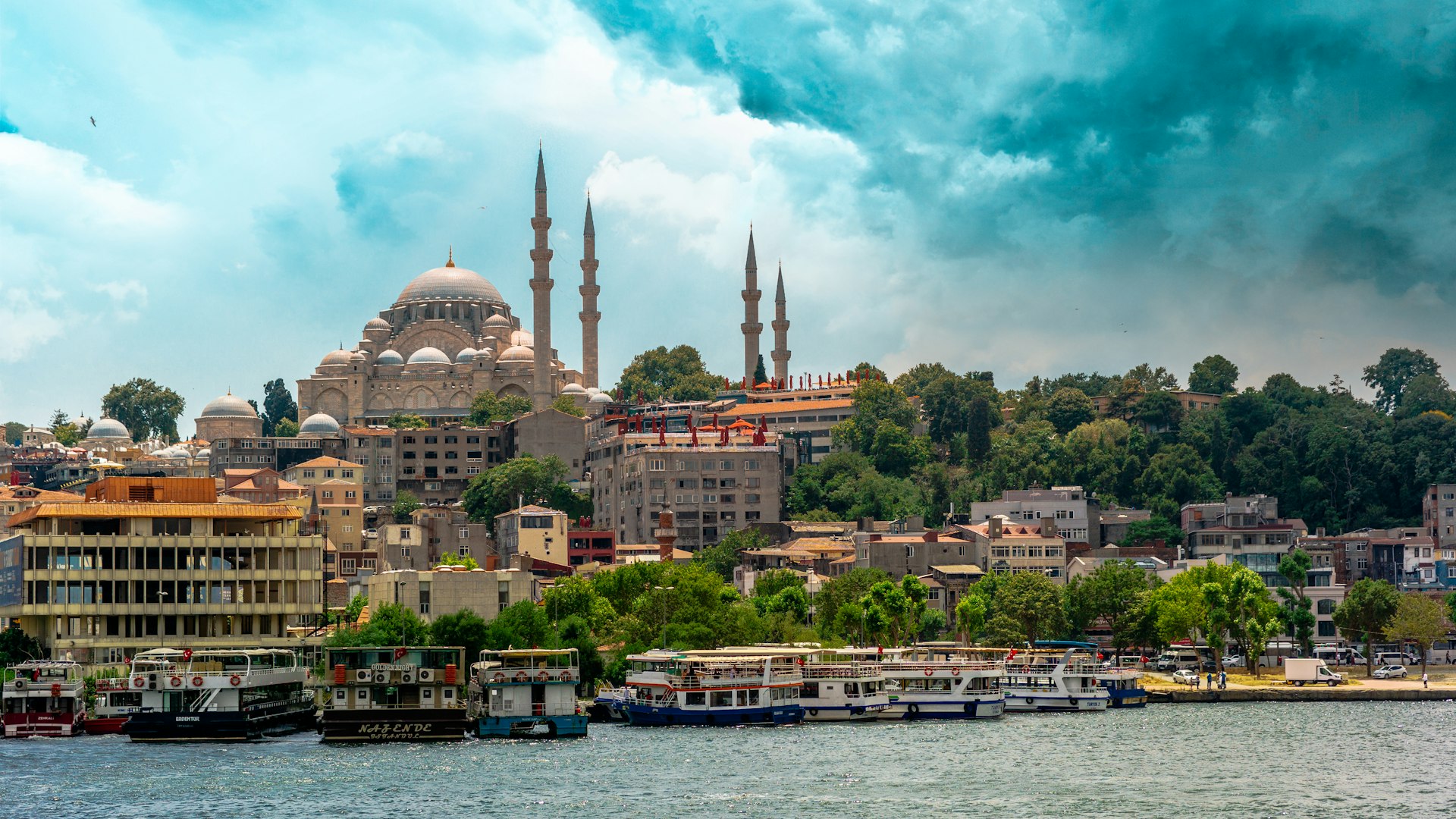 Istanbul Travel Guide: Two Continents, One City, One Very Important Wednesday Night