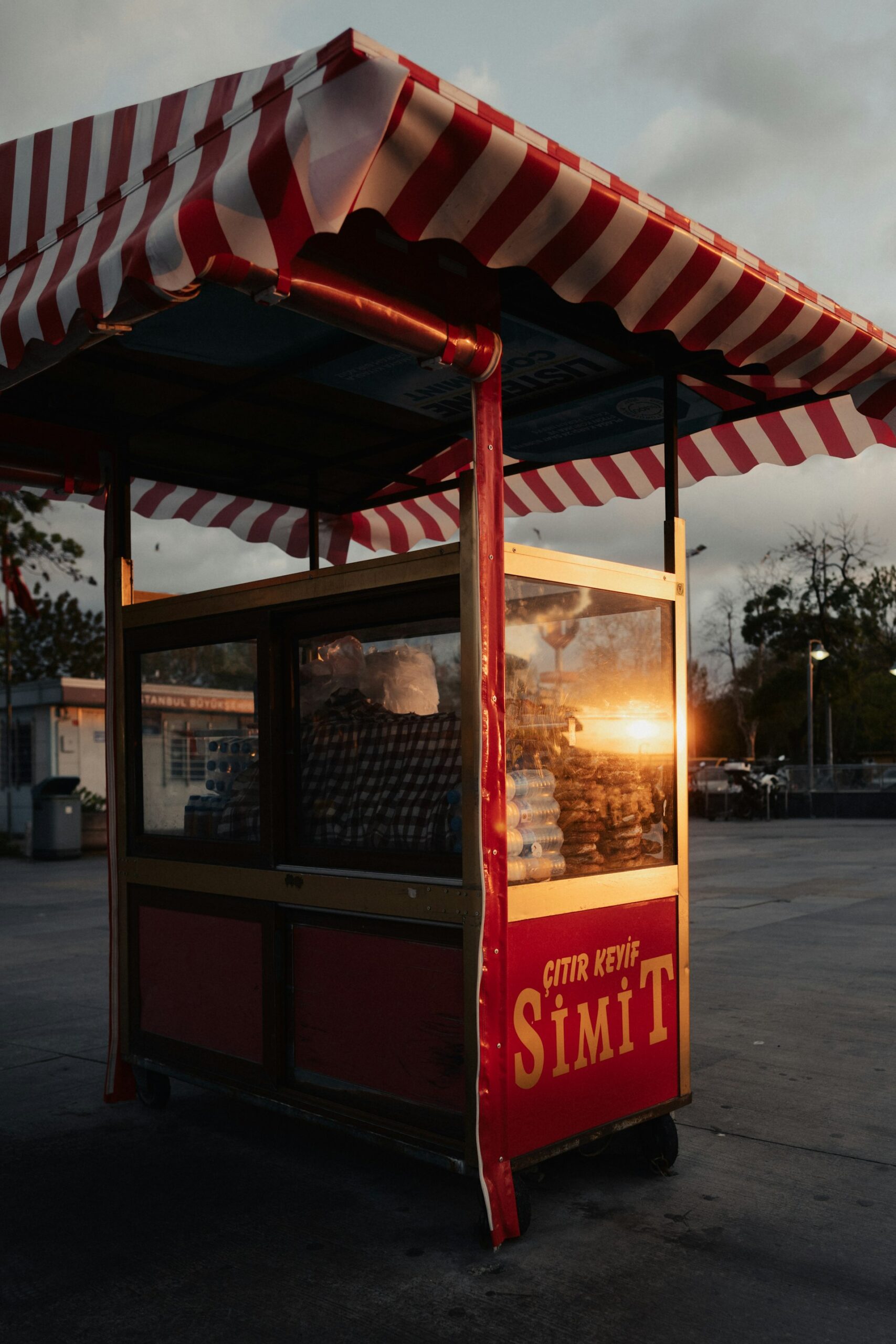 A Turkish simit cart at sunset on the streets of Istanbul